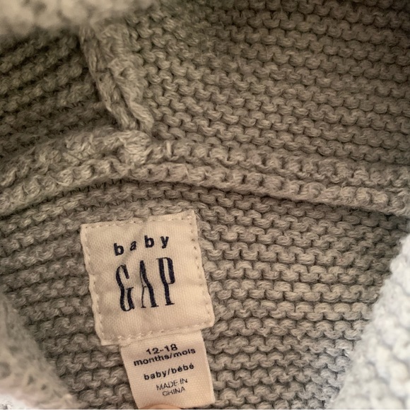 12 month bundle - GAP, Cat & Jack, Lou & Bear - Picture 5 of 5